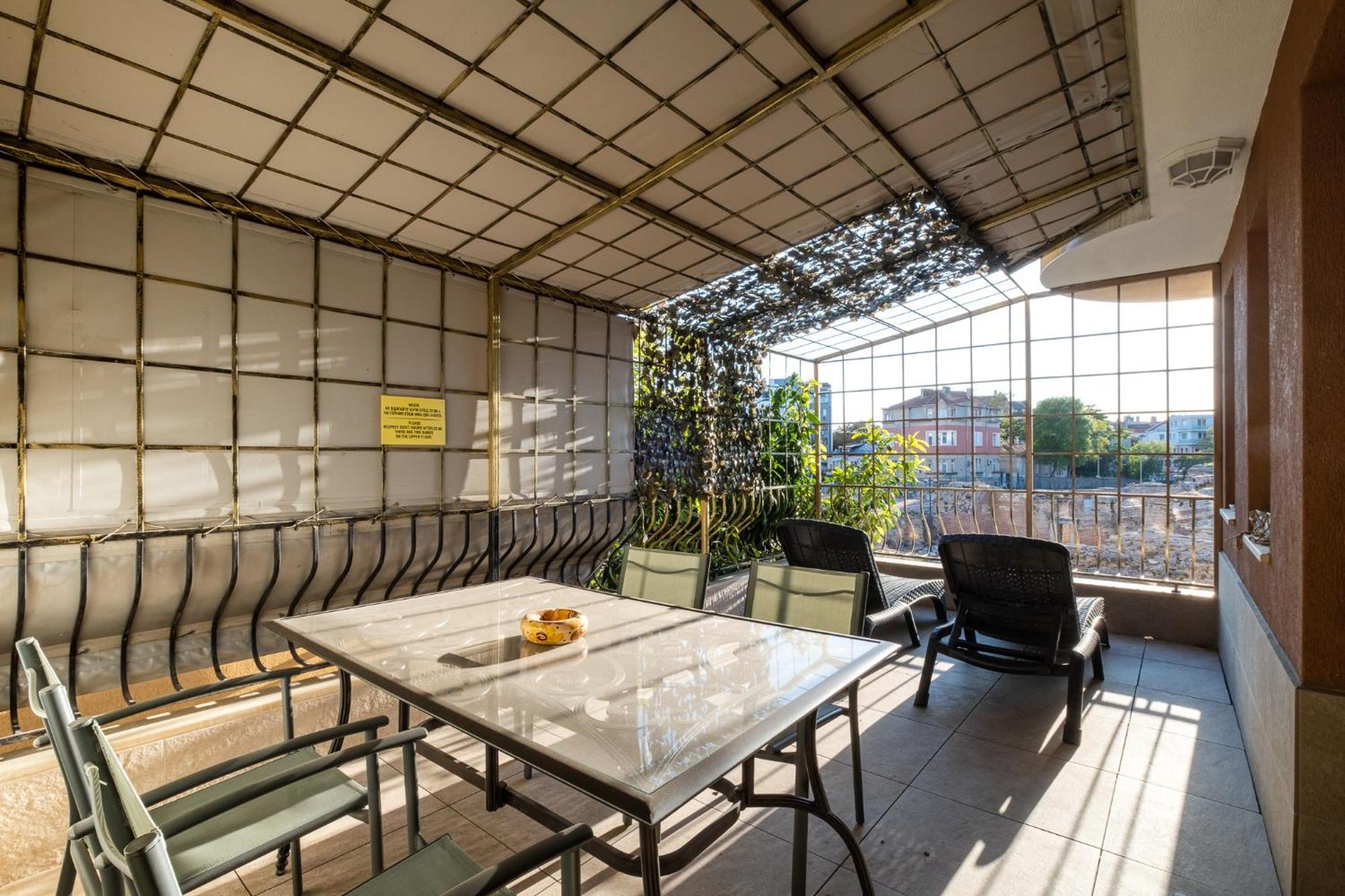 Roman Thermae 2Bdrm Sunny Apartment Varna Exteriér fotografie